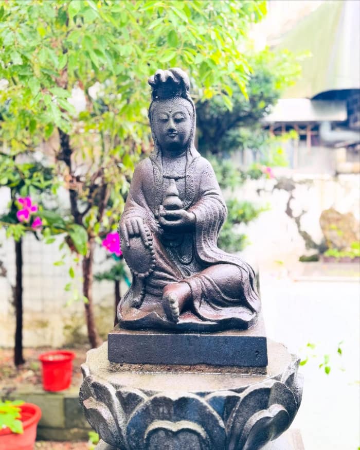 愛不是清楚地知道你是誰，而是和你一起的時候